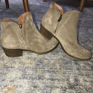 Lucky Brand Suede Ankle Booties! Size 6!